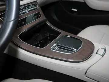 E 300 Avantgarde Standhzg Distronic  Kamera