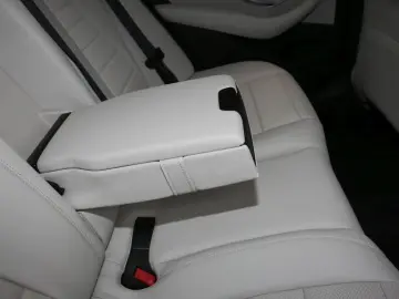 E 300 Avantgarde Standhzg Distronic  Kamera