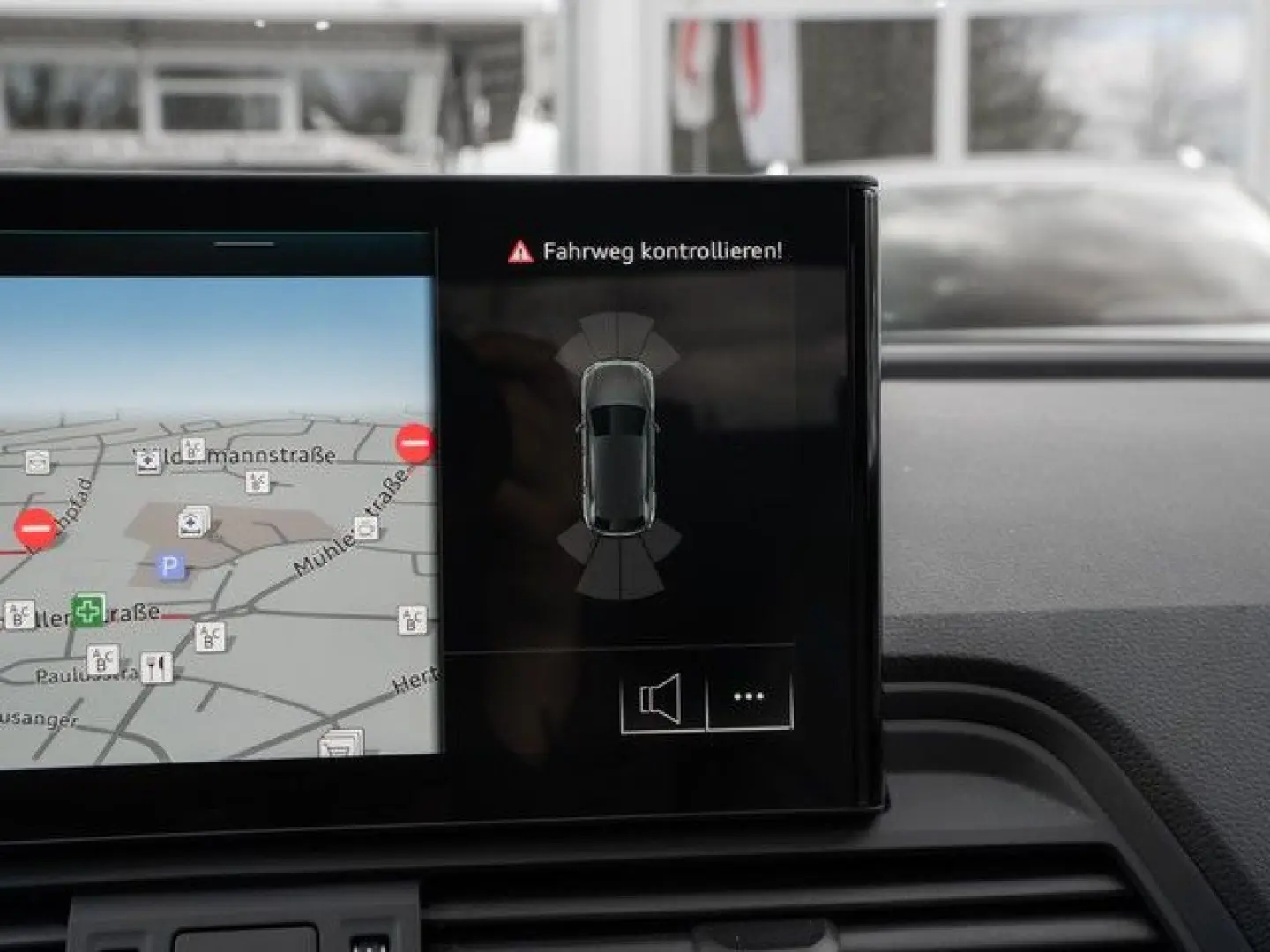 Q5 40 TFSI quattro Advanced LM20 Sports. Matrix