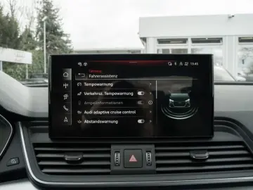 Q5 40 TFSI quattro Advanced LM20 Sports. Matrix