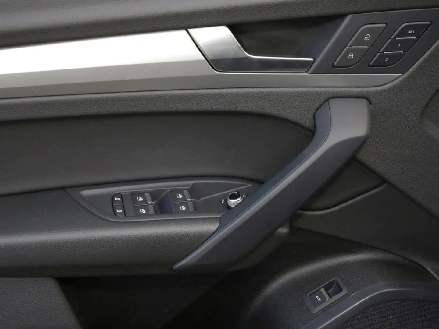 Q5 Sportback 40 TDI quattro advanced Pano AHK Na