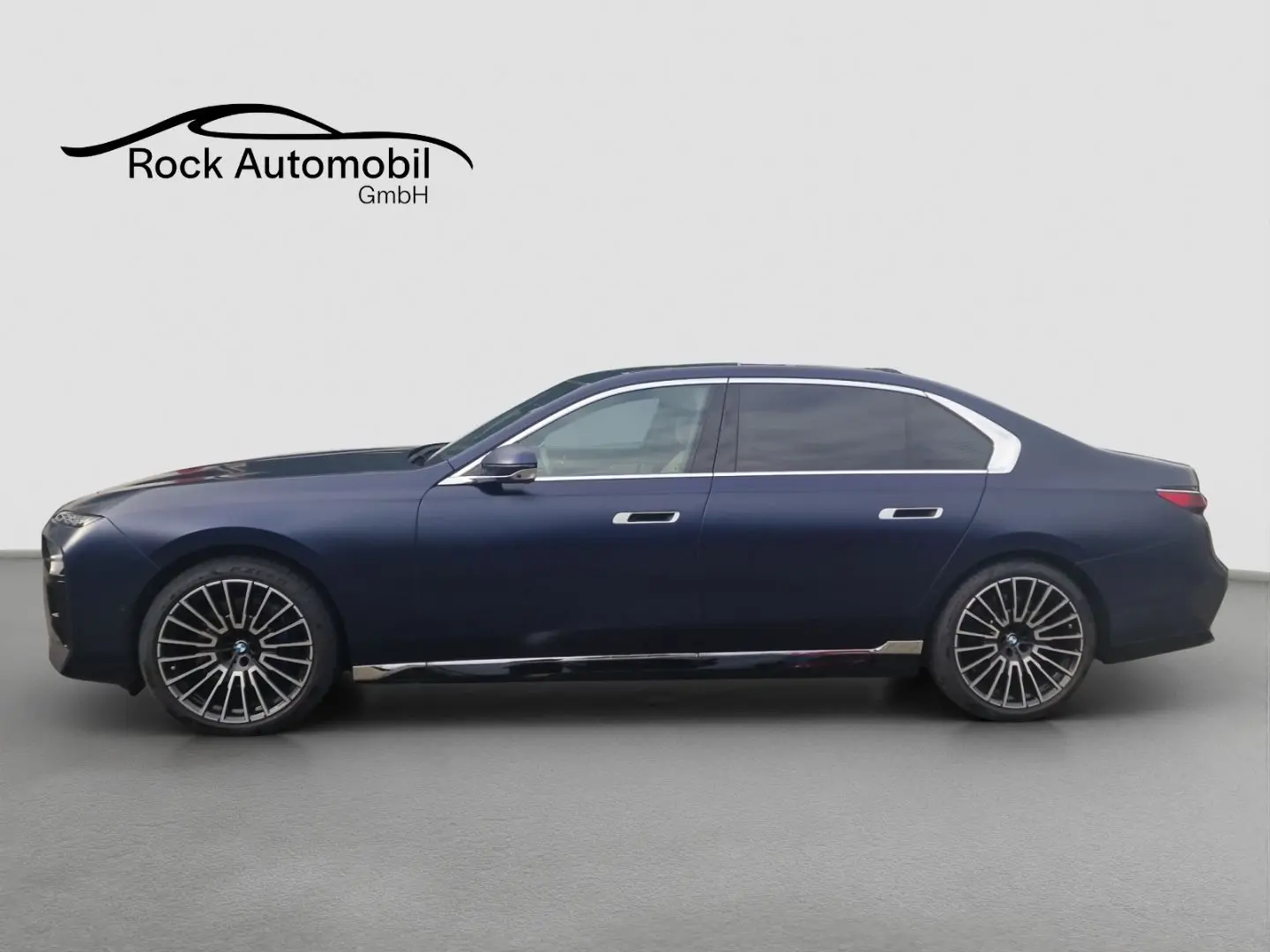 740 d xDrive M Sport B&W