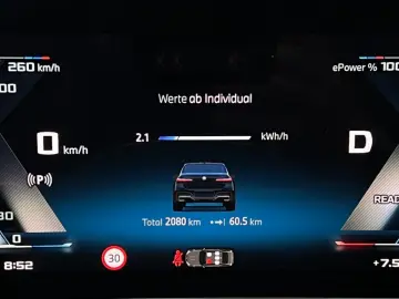 i7 xDrive M70 Integral Pano Sky TV B&W Sitzbelüf