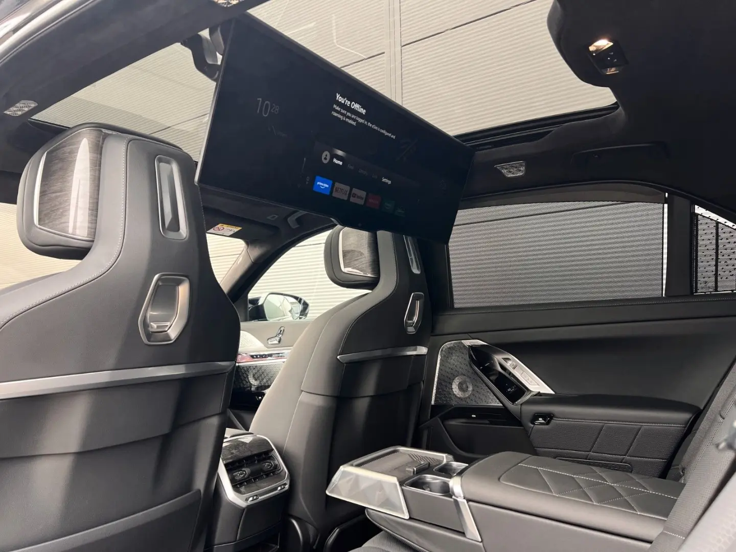 i7 xDrive M70 Integral Pano Sky TV B&W Sitzbelüf