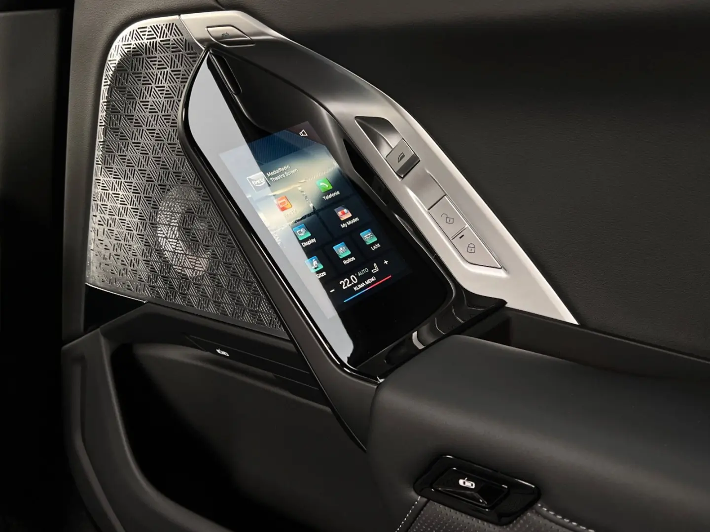 i7 xDrive M70 Integral Pano Sky TV B&W Sitzbelüf