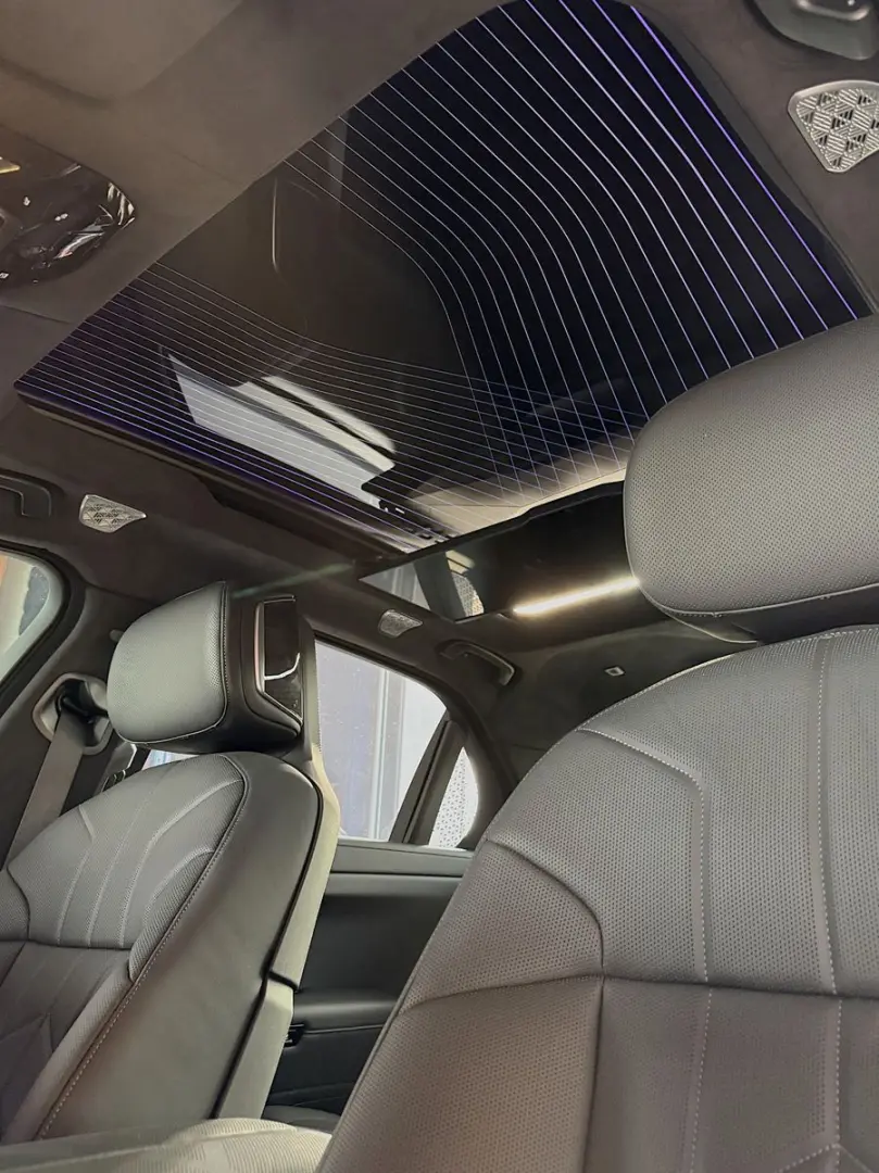 i7 xDrive M70 Integral Pano Sky TV B&W Sitzbelüf