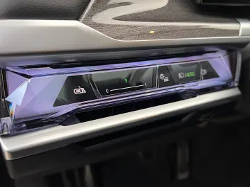 i7 xDrive M70 Integral Pano Sky TV B&W Sitzbelüf