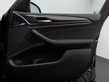 X3 xD20d Kamera DAB CockPitPlus LED Sport Leder