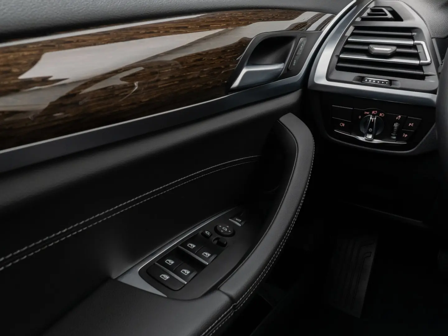 X3 xD20d Kamera DAB CockPitPlus LED Sport Leder