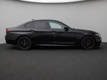 540i xD M Sport Glasdach Kamera HUD DAB H K 19