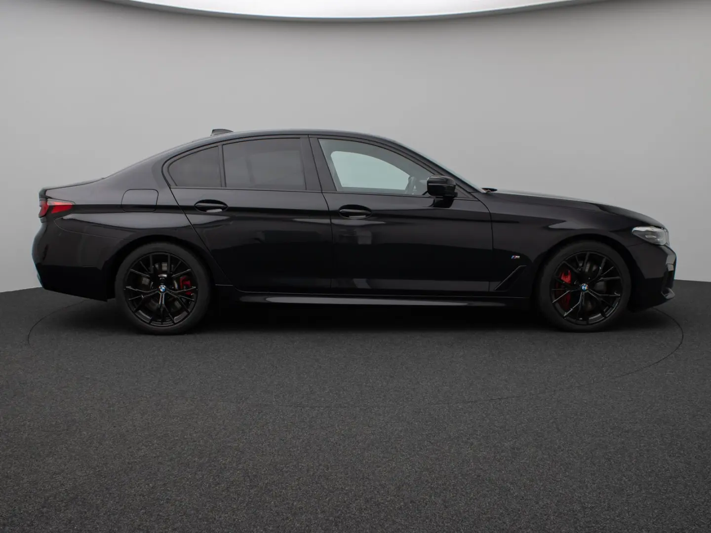 540i xD M Sport Glasdach Kamera HUD DAB H K 19