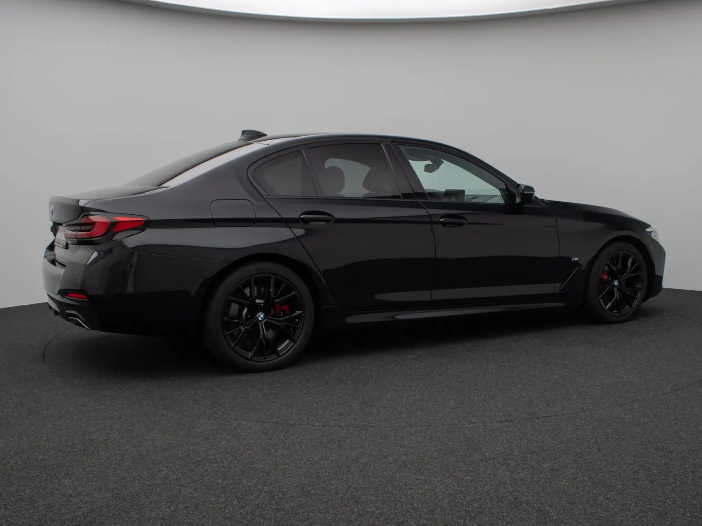 540i xD M Sport Glasdach Kamera HUD DAB H K 19