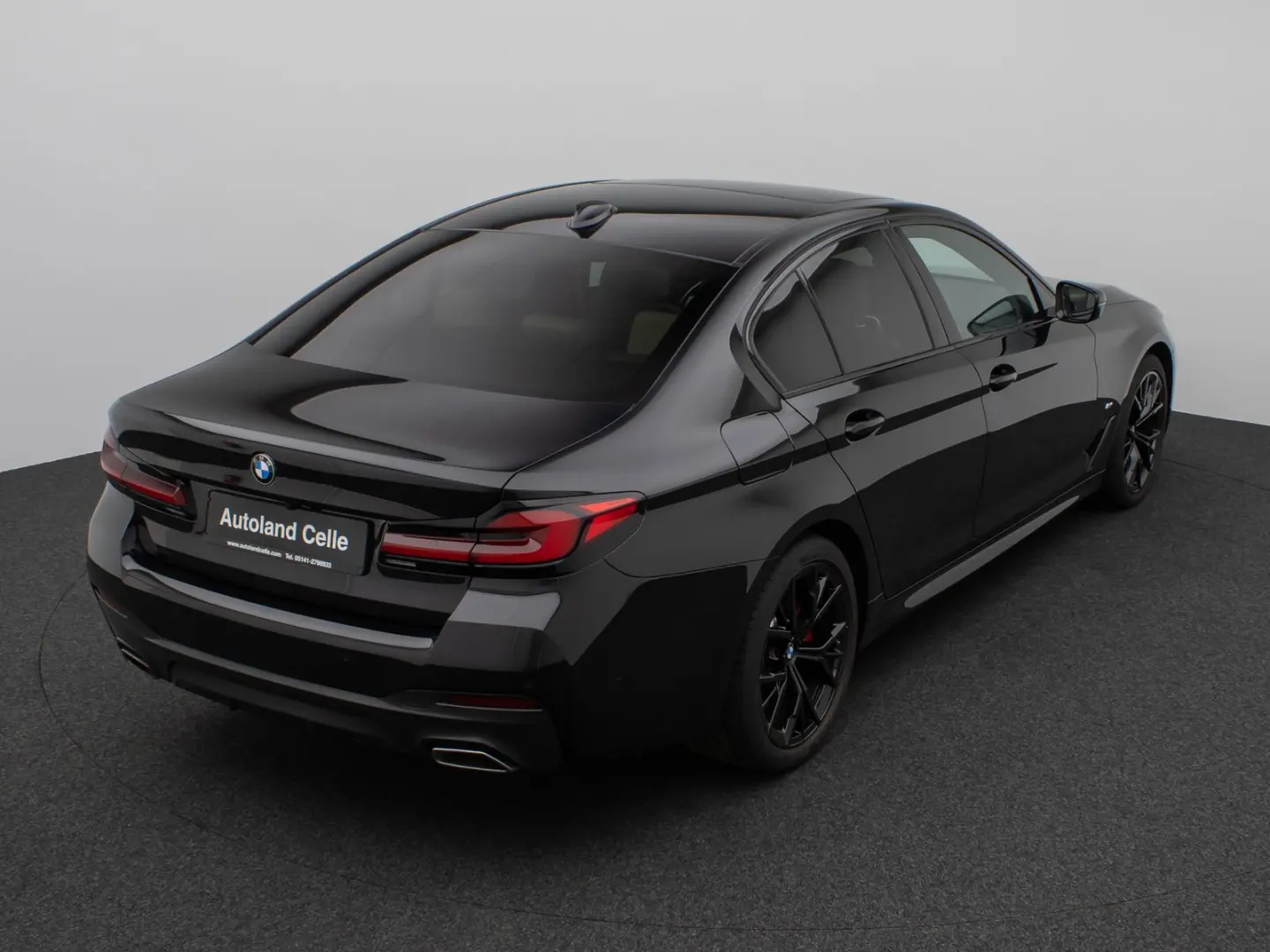 540i xD M Sport Glasdach Kamera HUD DAB H K 19