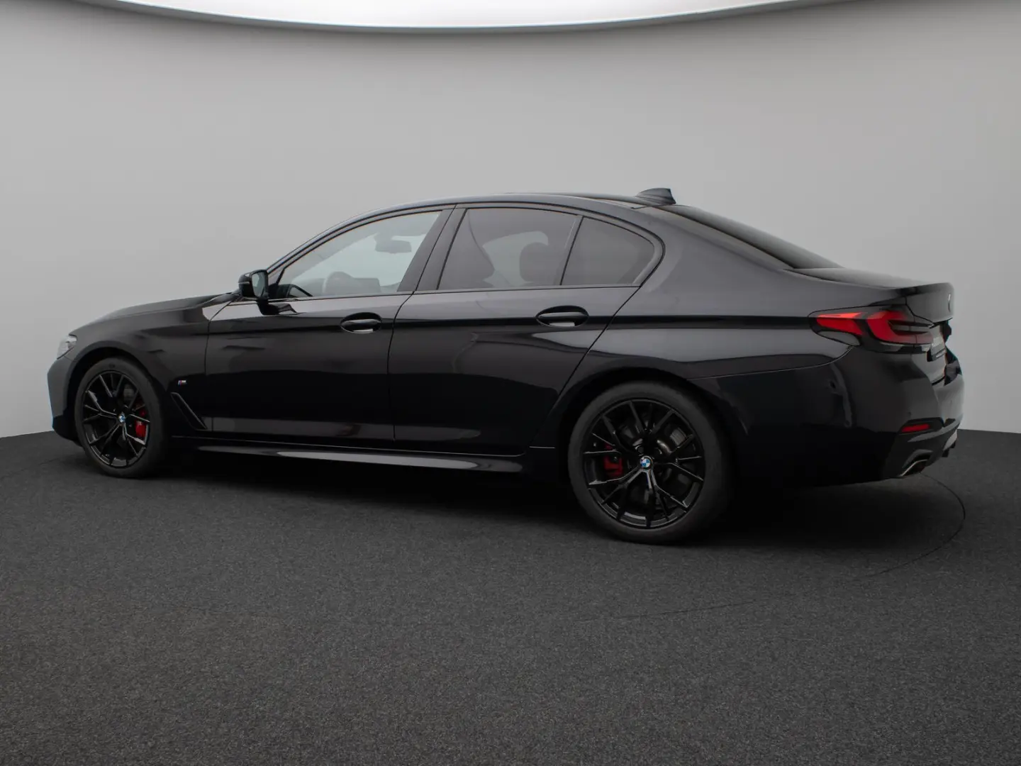 540i xD M Sport Glasdach Kamera HUD DAB H K 19