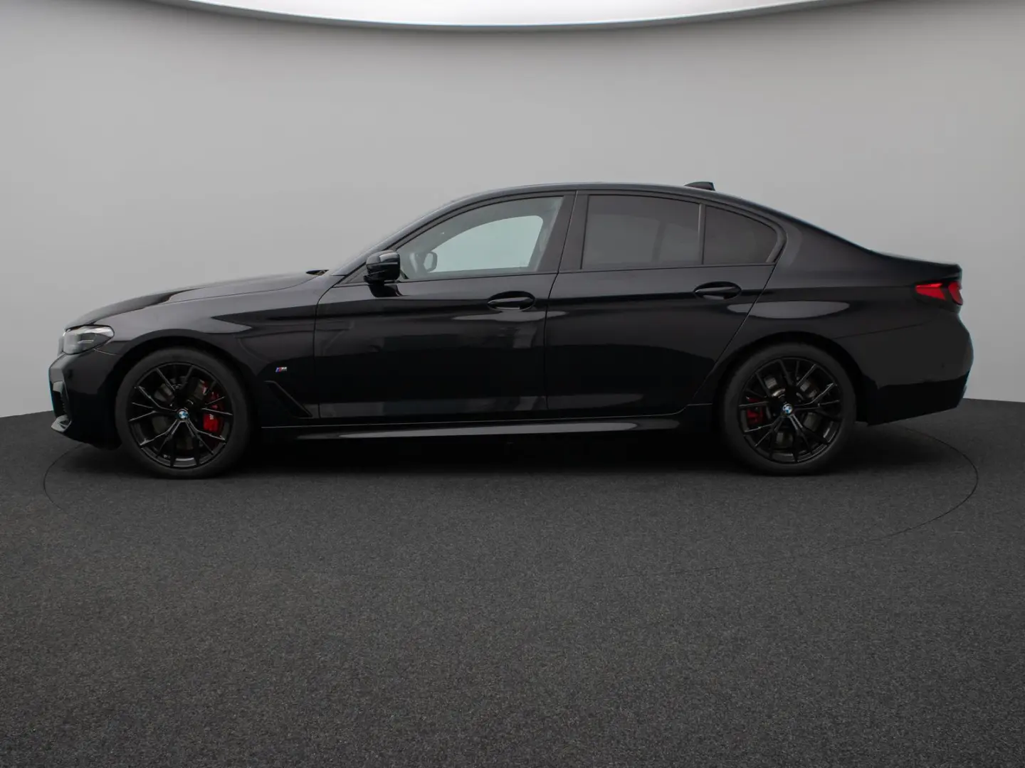 540i xD M Sport Glasdach Kamera HUD DAB H K 19