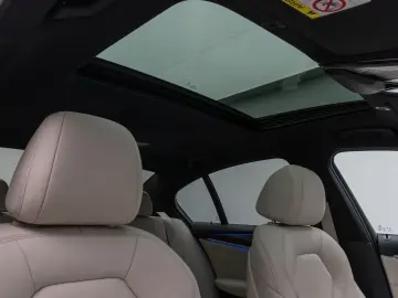 540i xD M Sport Glasdach Kamera HUD DAB H K 19