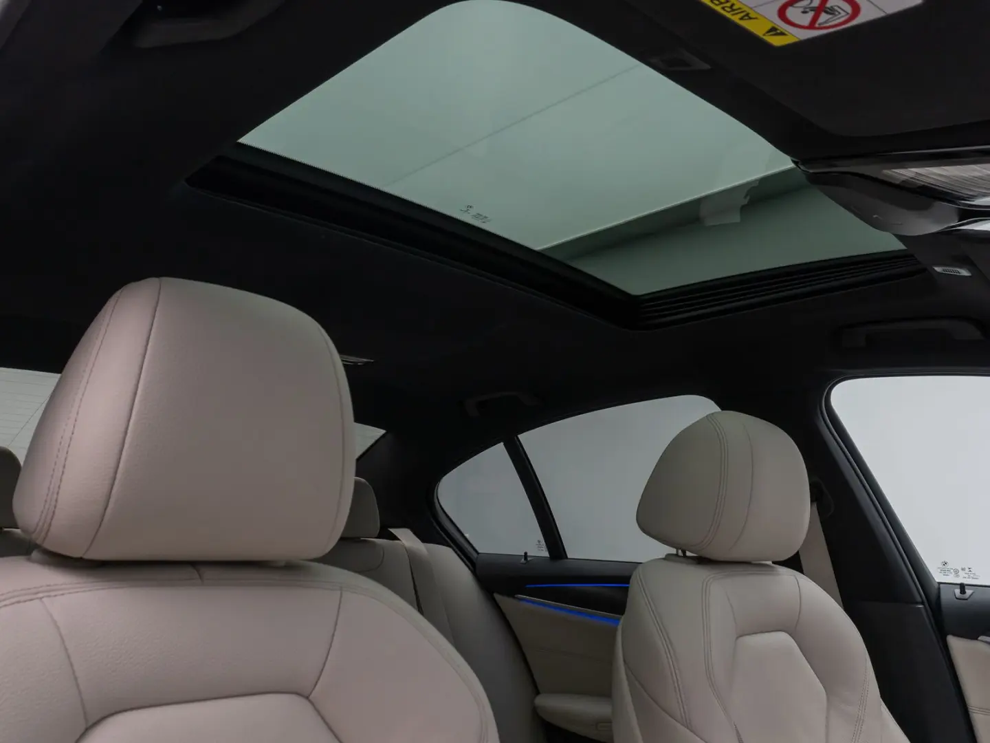 540i xD M Sport Glasdach Kamera HUD DAB H K 19