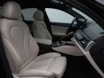 540i xD M Sport Glasdach Kamera HUD DAB H K 19