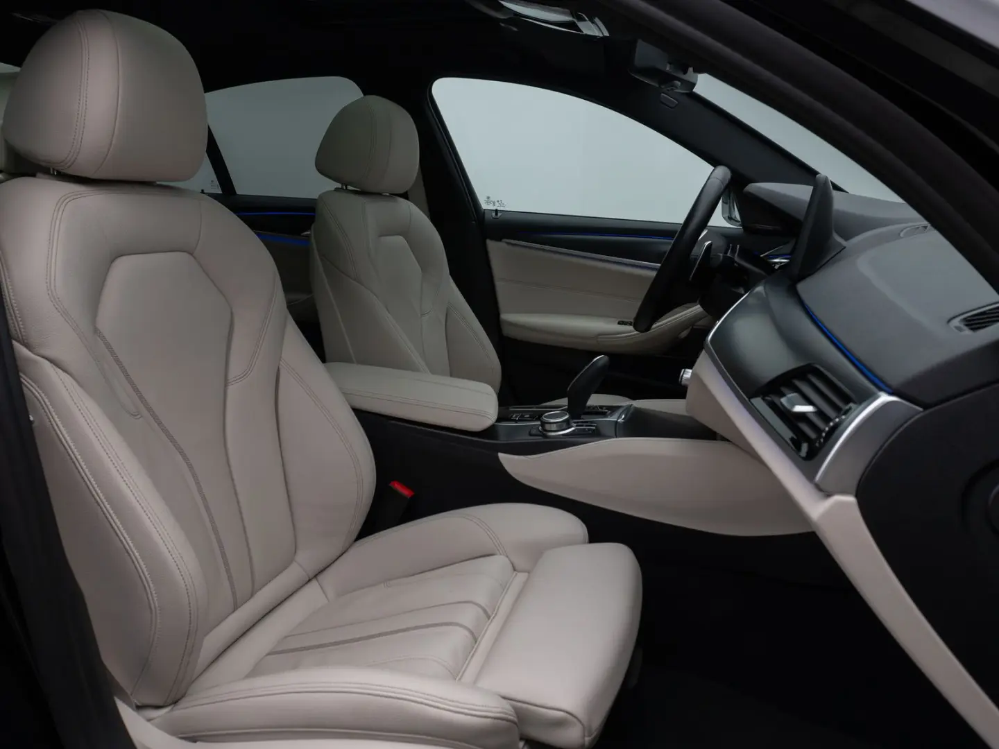 540i xD M Sport Glasdach Kamera HUD DAB H K 19