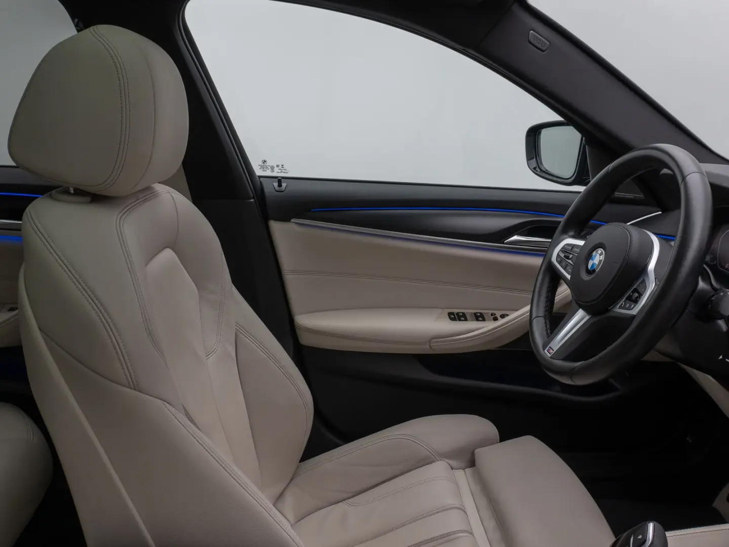 540i xD M Sport Glasdach Kamera HUD DAB H K 19