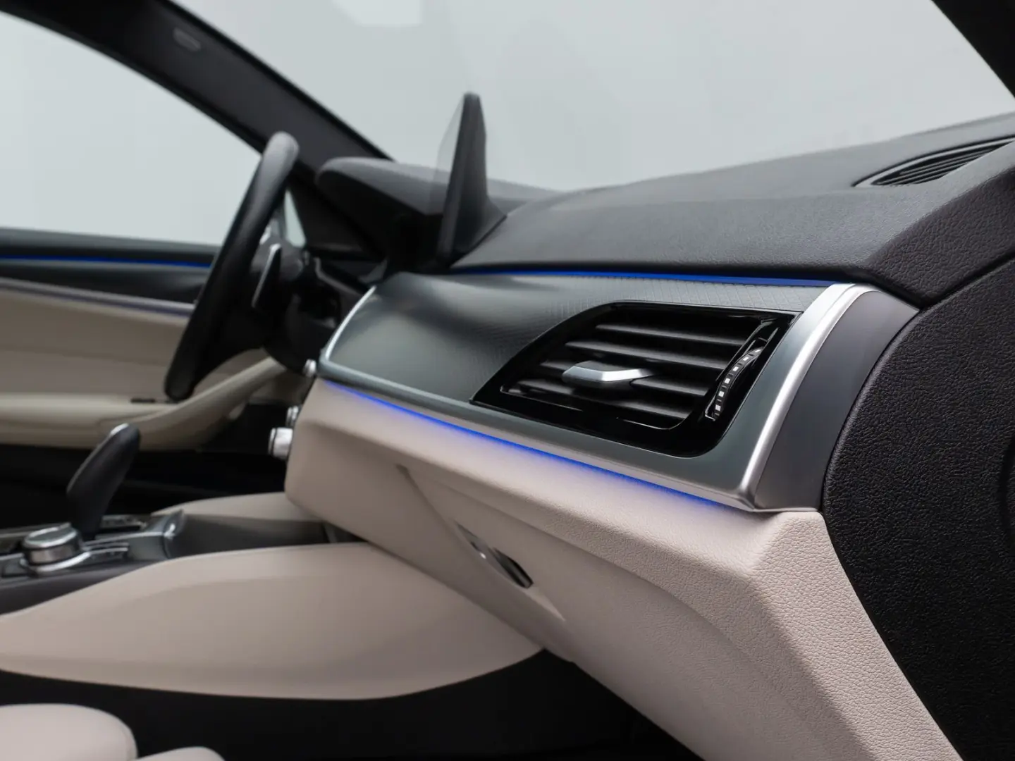 540i xD M Sport Glasdach Kamera HUD DAB H K 19