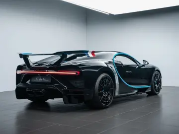 Chiron Pur Sport 1of60 SKY VIEW