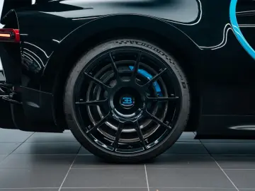 Chiron Pur Sport 1of60 SKY VIEW