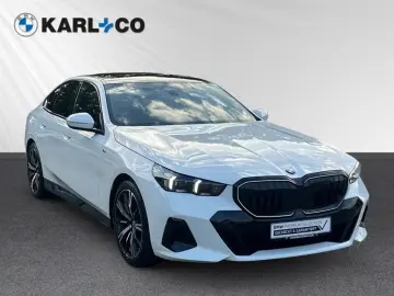 520 i M Sport Limousine Panorama B&W Memory LED
