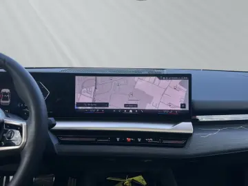 520 i M Sport Limousine Panorama B&W Memory LED