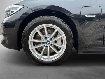 330 e Advantage Metallic