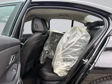 330 e Advantage Metallic