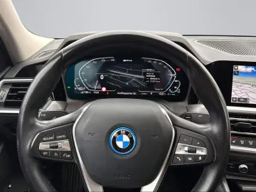 330 e Advantage Metallic