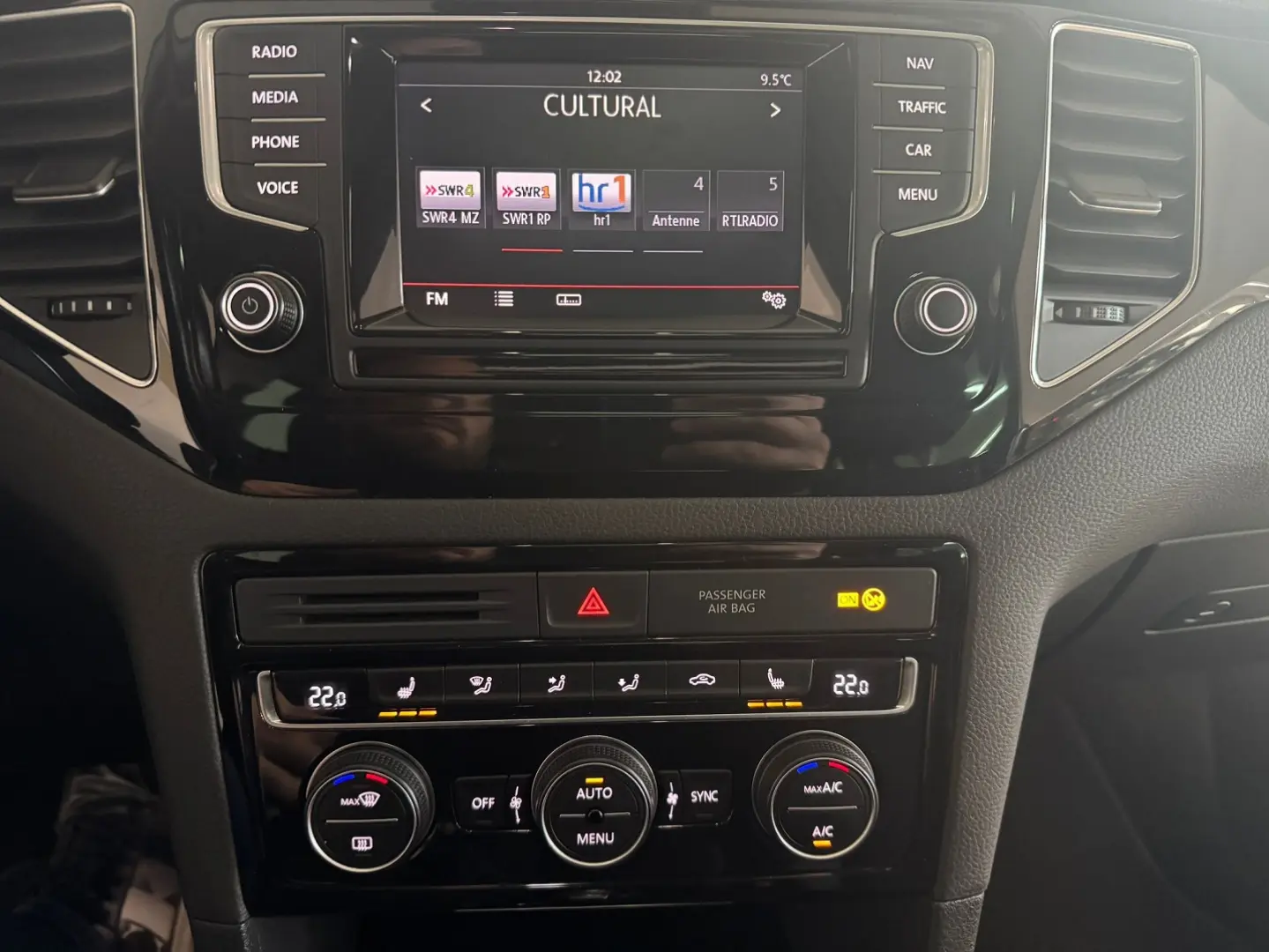 VW Golf Sportsvan Highline 1.4TSI DSG