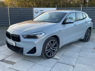 X2 xDrive 25 e M Sport R-Kamera Glasdach Head-Up
