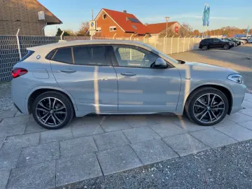 X2 xDrive 25 e M Sport R-Kamera Glasdach Head-Up