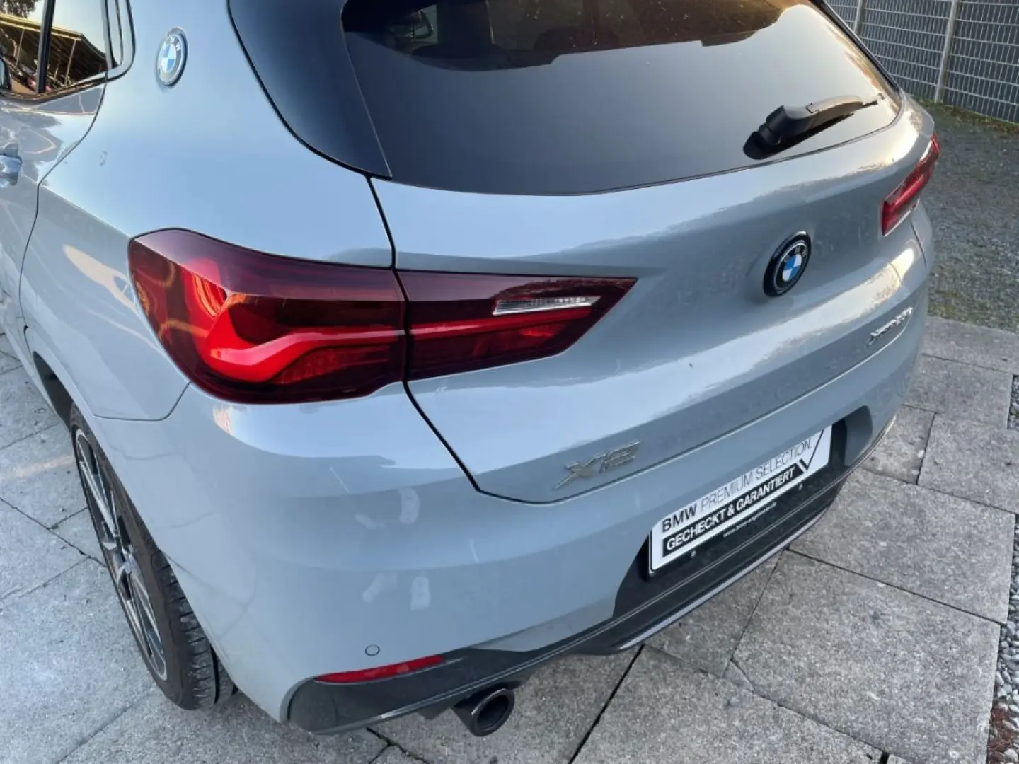 X2 xDrive 25 e M Sport R-Kamera Glasdach Head-Up