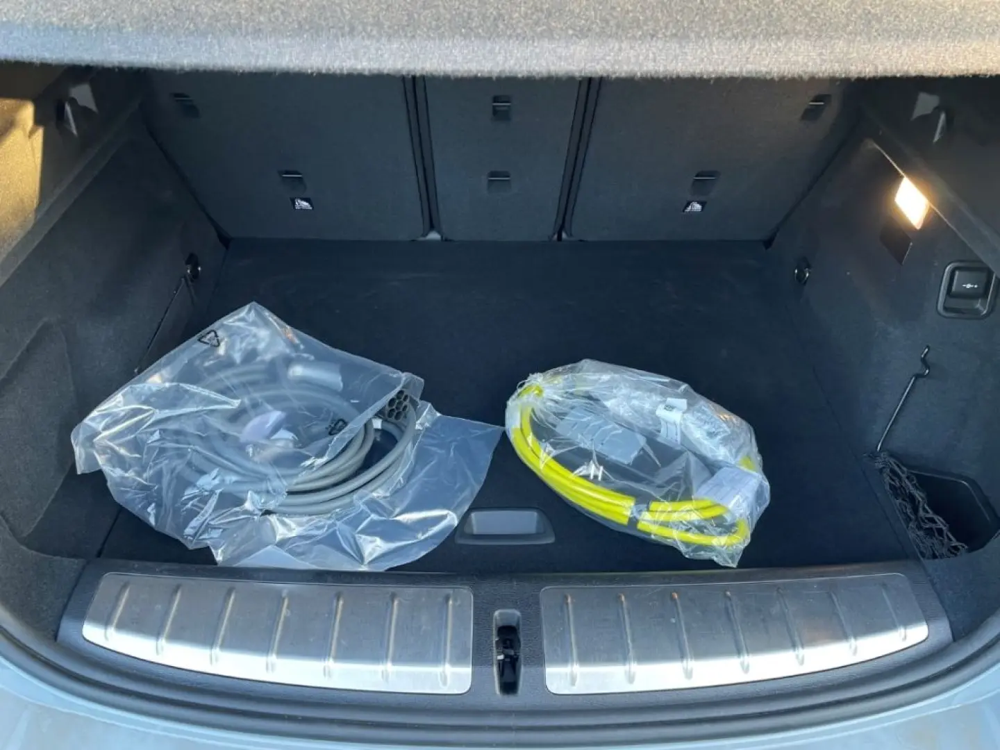 X2 xDrive 25 e M Sport R-Kamera Glasdach Head-Up