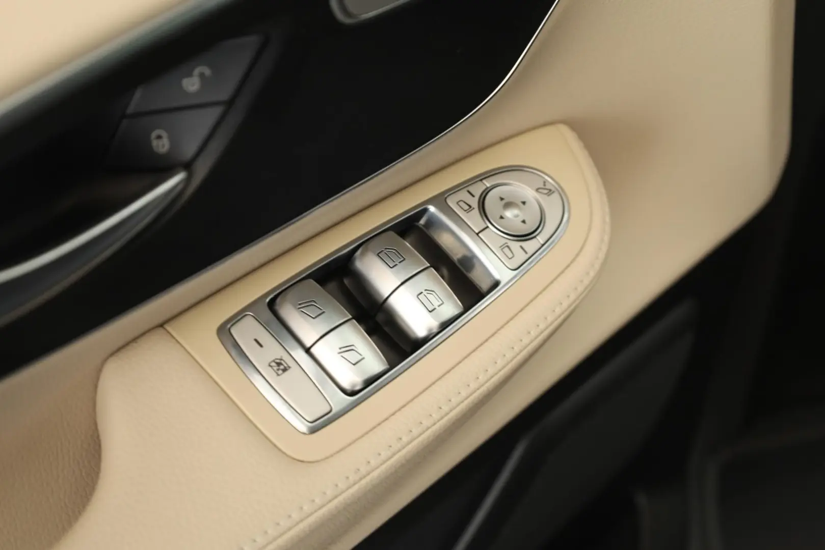 V 300 Marco Polo 9G 4 AMG Night EASY ACC 360 AHK