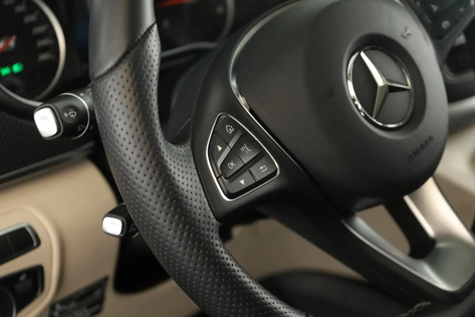 V 300 Marco Polo 9G 4 AMG Night EASY ACC 360 AHK