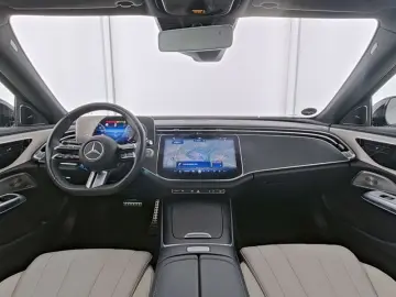 E 220 d AMG Night 20 Pano Burm4D DISTR 360 KeyGo