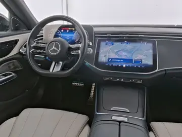 E 220 d AMG Night 20 Pano Burm4D DISTR 360 KeyGo