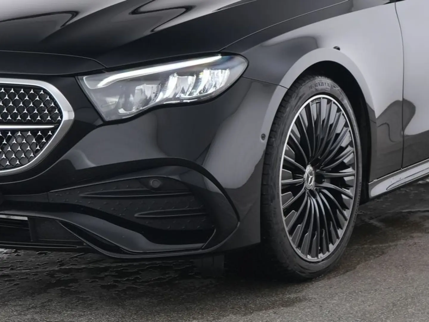 E 220 d AMG Night 20 Pano Burm4D DISTR 360 KeyGo