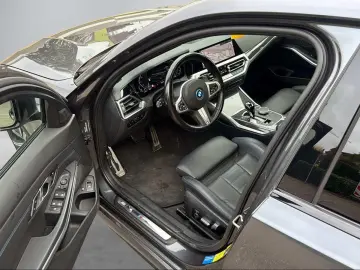 330 330 e M Sport Metallic