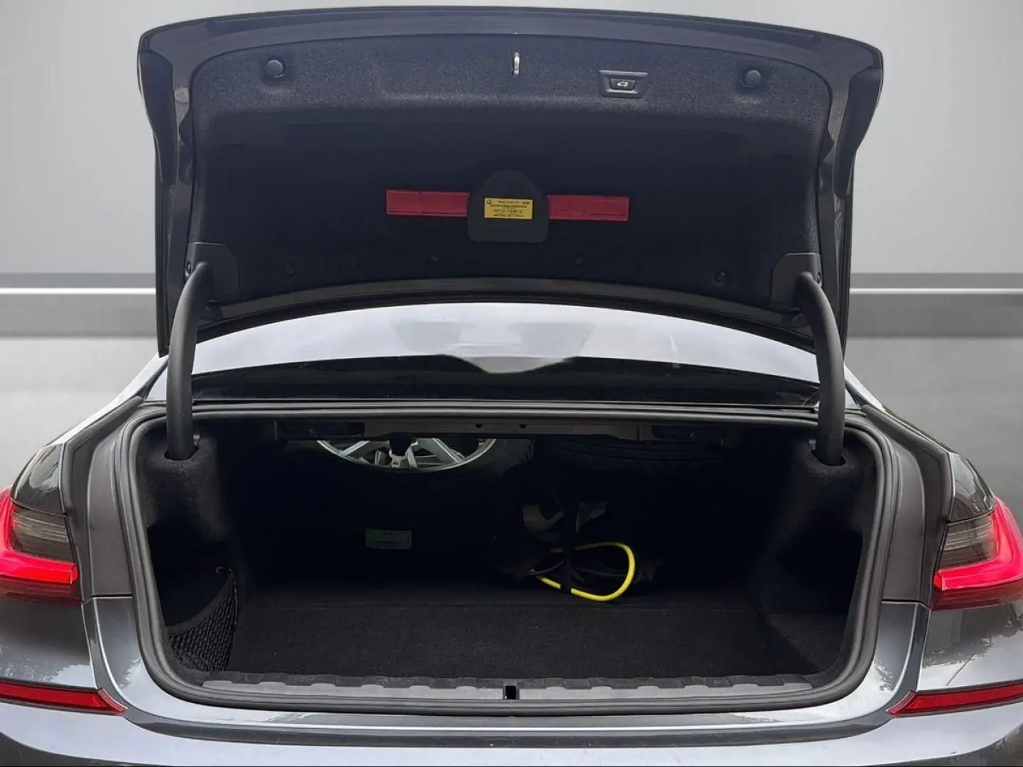 330 330 e M Sport Metallic