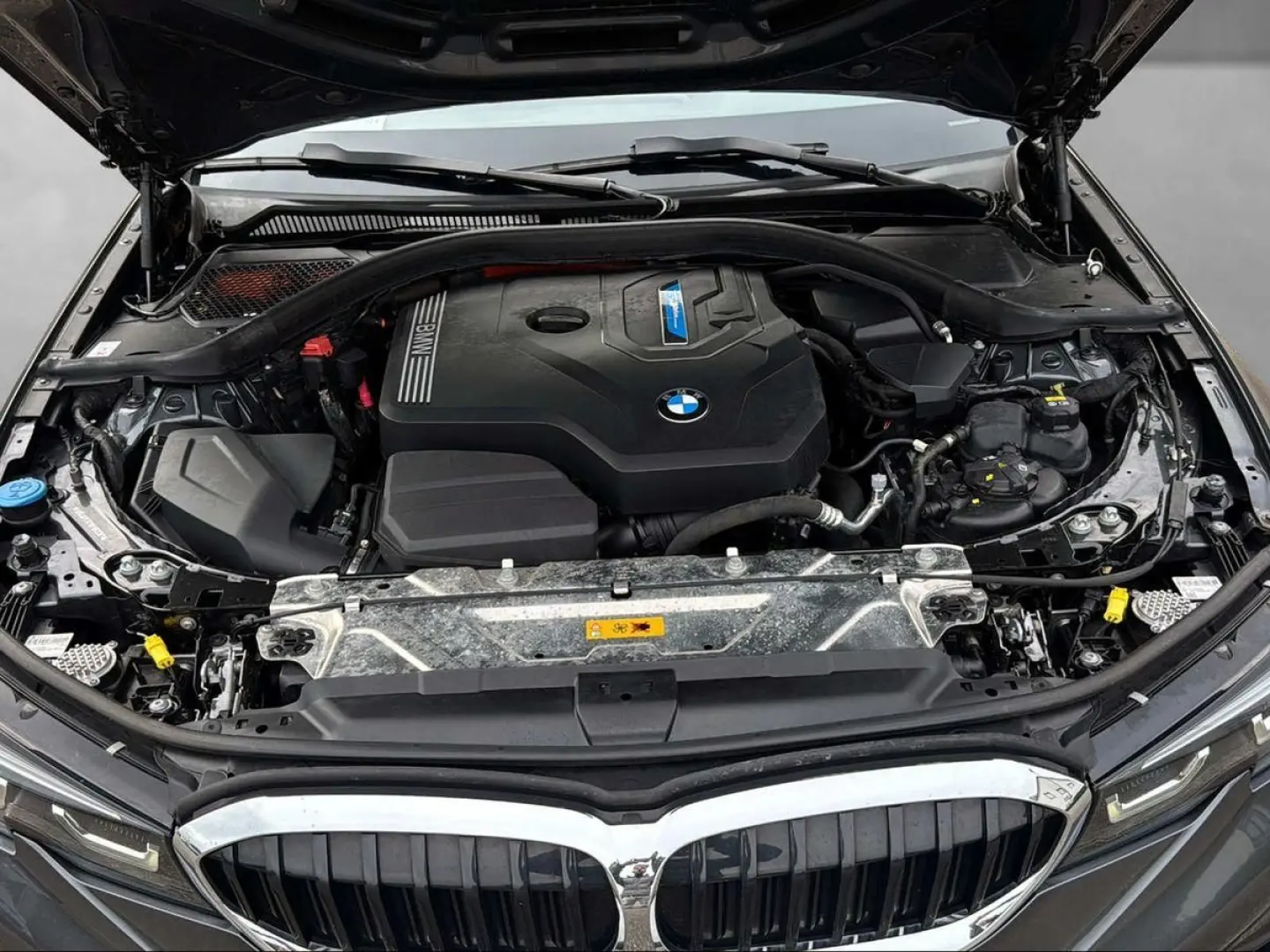 330 330 e M Sport Metallic