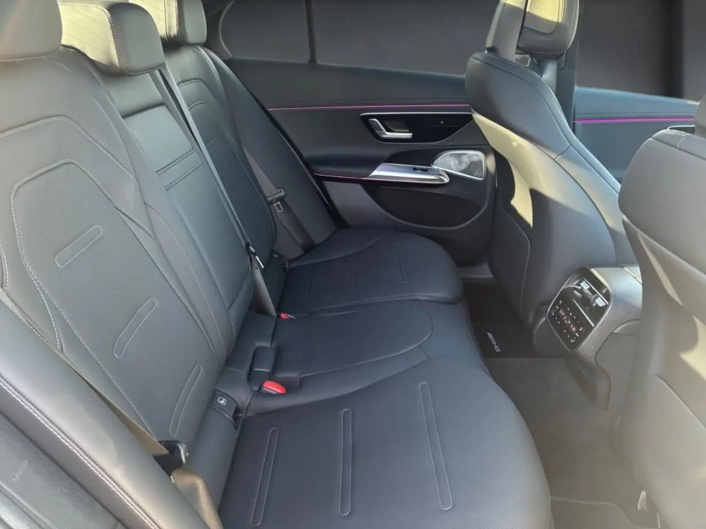 AMG E 53 4M  HUD Distr.360 Pano Night Burm4D