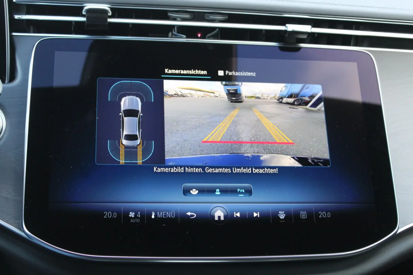 E 200 AMG NIGHT LED NAVI KAMERA TOTWINKELA. DAB