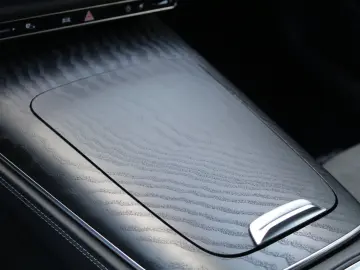 E 200 AMG NIGHT LED NAVI KAMERA TOTWINKELA. DAB