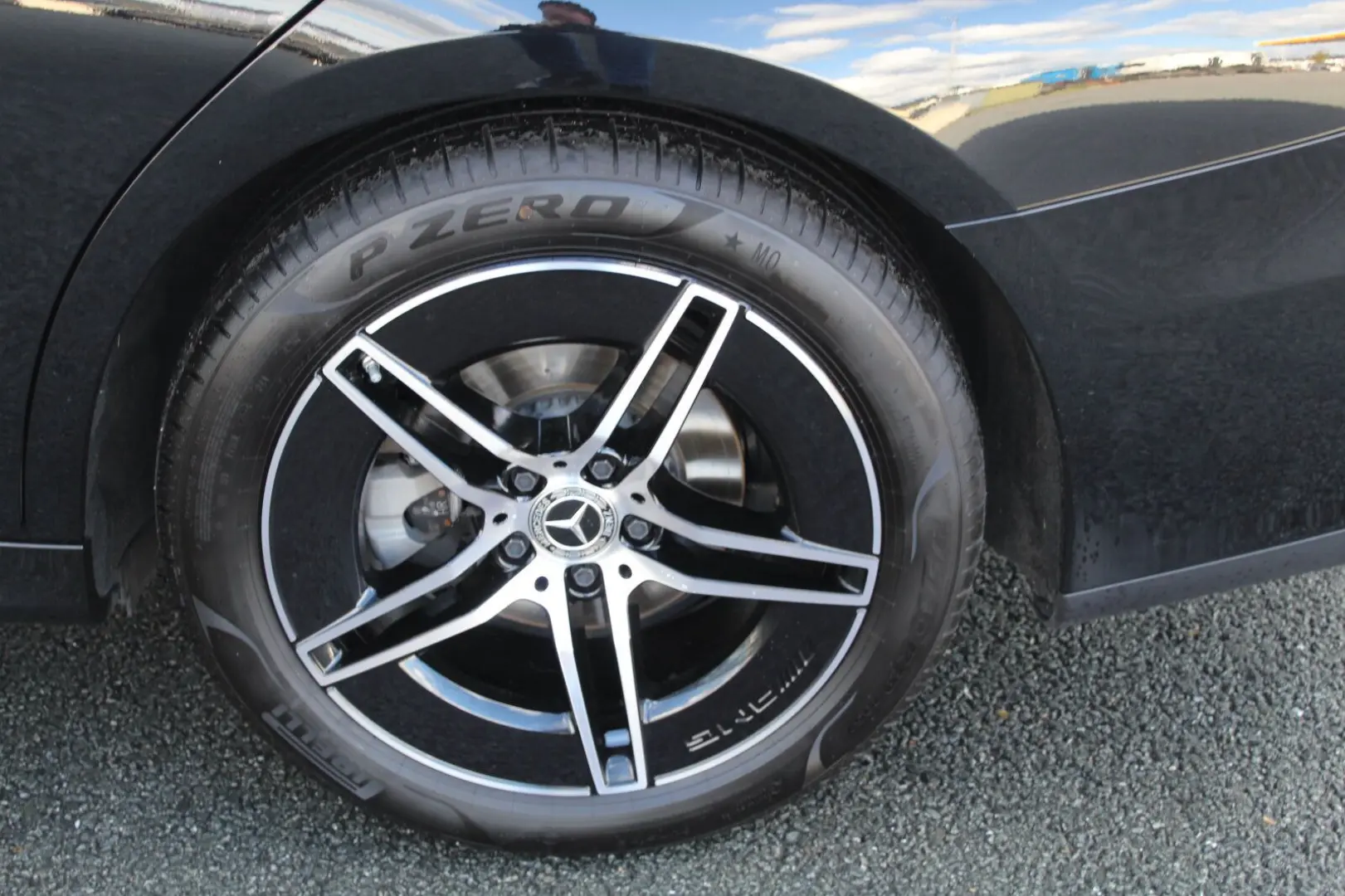 E 200 AMG NIGHT LED NAVI KAMERA TOTWINKELA. DAB