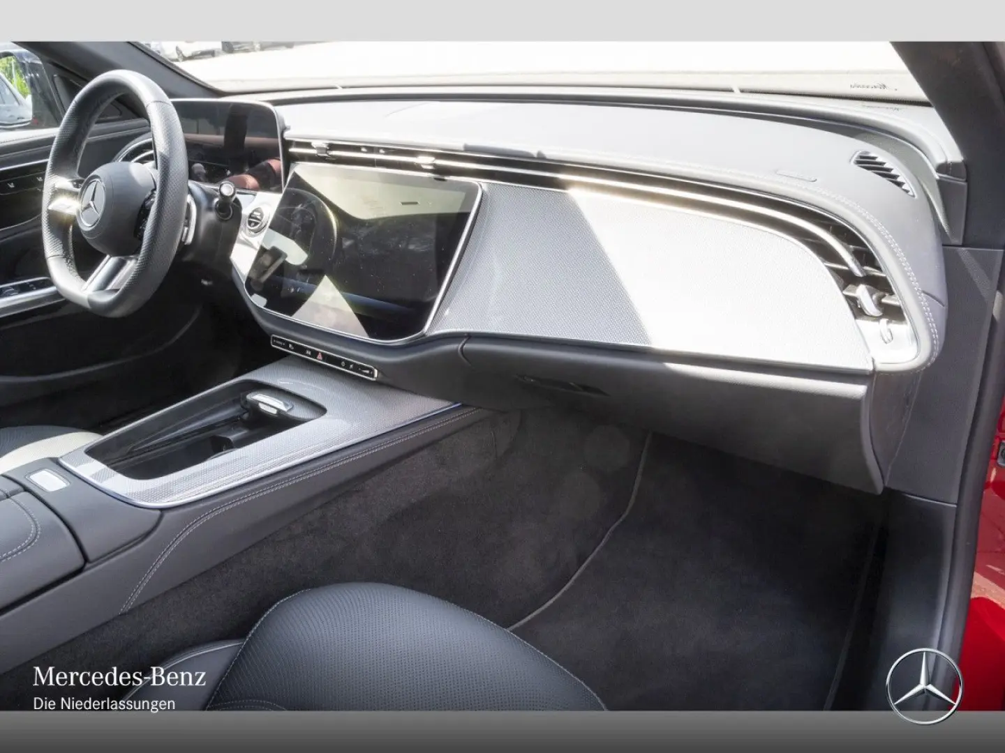 E 200 AMG Advanced NIGHT DISTR LED KEY Leder 19